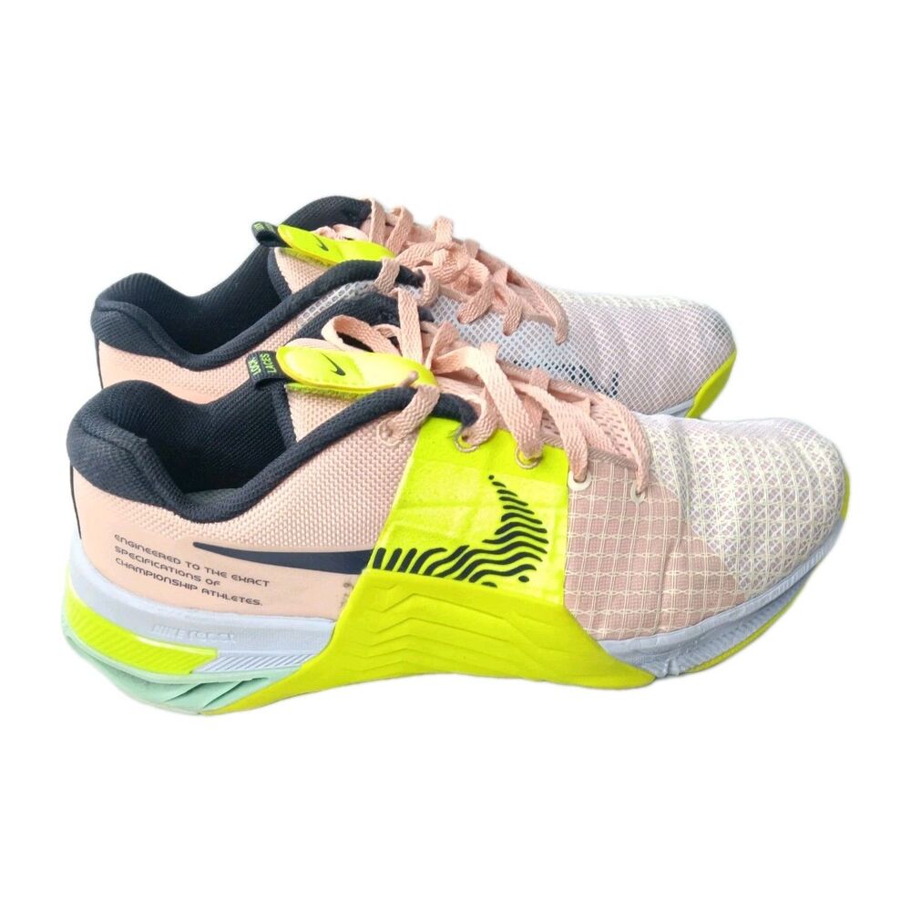 Nike Metcon 8 Shoes Women's Size 8.5 Arctic Orange Volt
